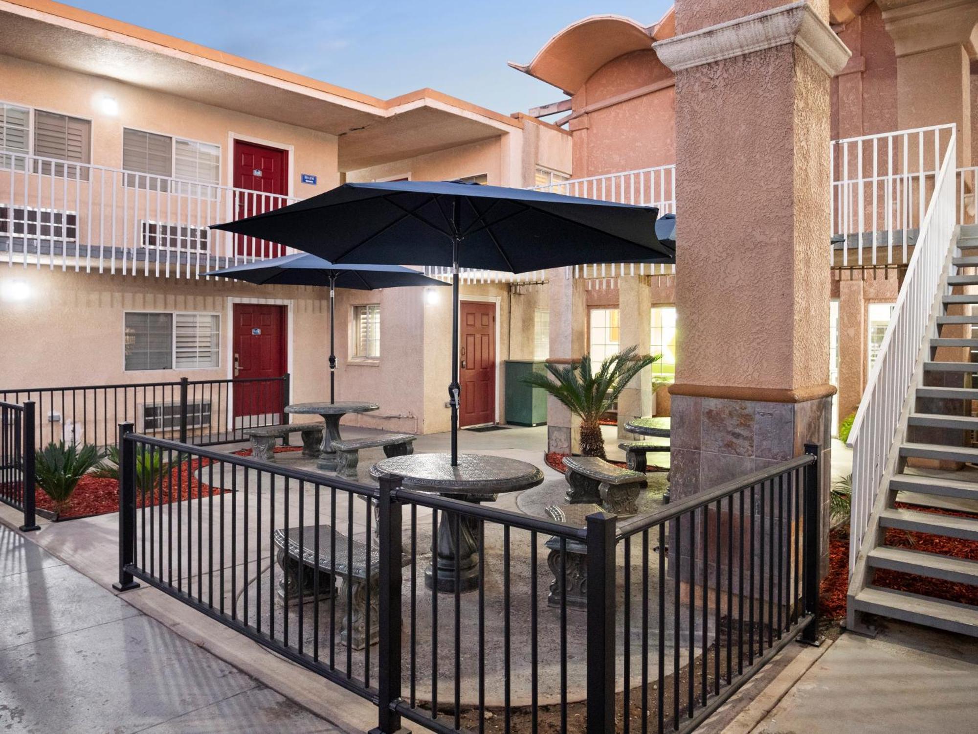 Dream Inn Фресно Экстерьер фото